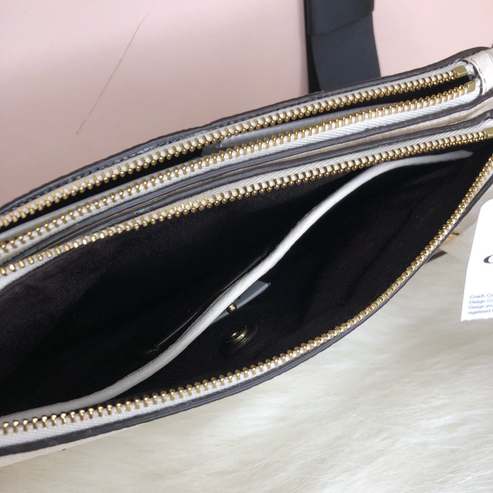 Coach NWT White Crossbody Bag - Picture 6 of 8